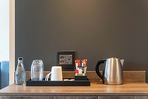 Hampton By Hilton Sandton Grayston