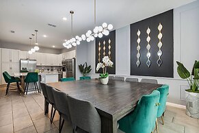 Beautiful 12bed 11 5bath House At Bella Vida