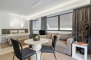 Momo Suites Acropolis by Aura Homes