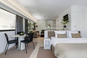 Momo Suites Acropolis by Aura Homes