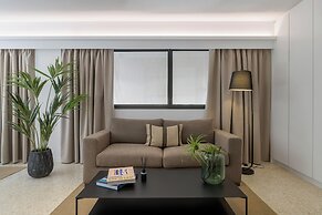 Momo Suites Acropolis by Aura Homes