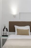 Momo Suites Acropolis by Aura Homes