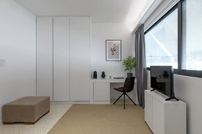 Momo Suites Acropolis by Aura Homes