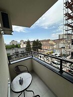 I&I 3 Bedrooms Apartment I