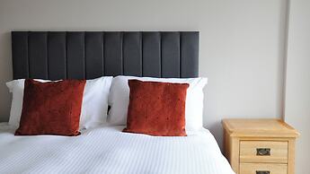 19 Snowdon Apartment