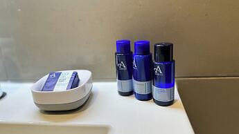 19 Snowdon Apartment