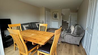 19 Snowdon Apartment