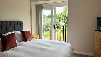 19 Snowdon Apartment