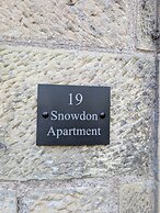 19 Snowdon Apartment