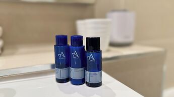 19 Snowdon Apartment