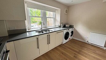 19 Snowdon Apartment