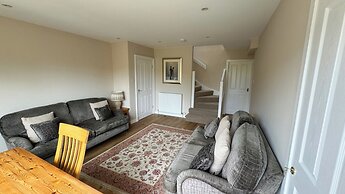 19 Snowdon Apartment