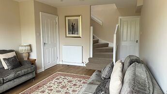 19 Snowdon Apartment