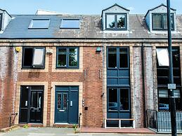 Portland Apartments 198