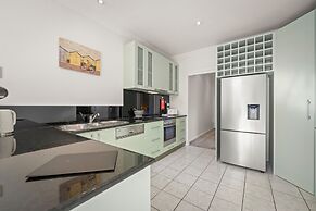 Beach Haven - Gorgeous 2 Bedroom House