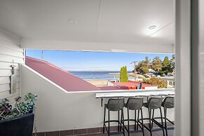 Beach Haven - Gorgeous 2 Bedroom House