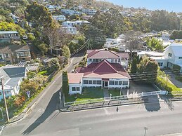 Beach Haven - Gorgeous 2 Bedroom House