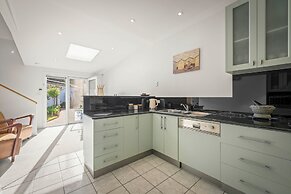 Beach Haven - Gorgeous 2 Bedroom House