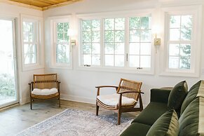 Greenleaf Inn