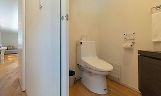 Escarpment House by H2 Life