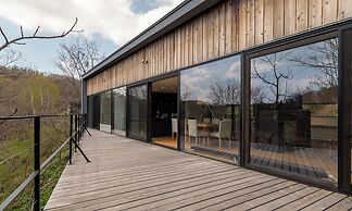 Escarpment House by H2 Life