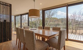 Escarpment House by H2 Life