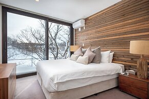 Escarpment House by H2 Life