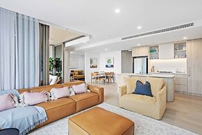 Luxury Ocean View Burleigh Apartment