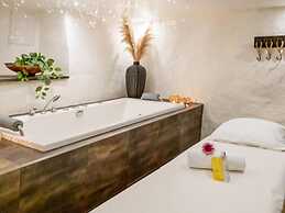 Amazing Vacation Home With Breakfast