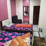 Goroomgo Divya Garhwal