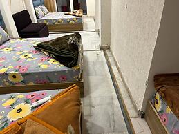 Goroomgo Divya Garhwal