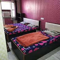 Goroomgo Divya Garhwal