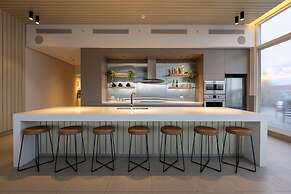 The Chic Condo by Acomodo El Cangrejo
