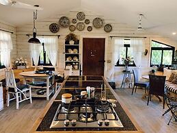 Quinta Pavo Real Complex by Acomodo