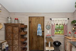 Quinta Pavo Real Complex by Acomodo