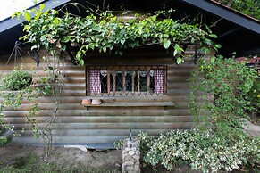 Quinta Pavo Real Complex by Acomodo