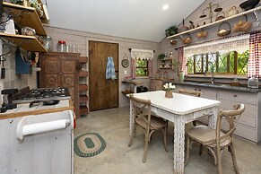 Quinta Pavo Real Complex by Acomodo