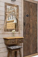 Quinta Pavo Real Complex by Acomodo