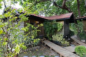 Quinta Pavo Real Complex by Acomodo