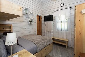 Quinta Pavo Real Complex by Acomodo