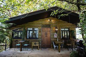 Quinta Pavo Real Complex by Acomodo