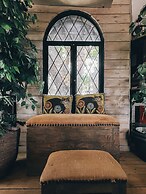 Quinta Pavo Real Complex by Acomodo