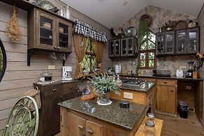 Quinta Pavo Real Complex by Acomodo