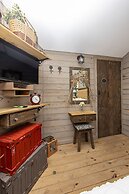 Quinta Pavo Real Complex by Acomodo