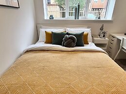 Kingston Luxe Suites Riverside Apartment Belvilla