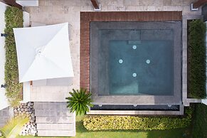 The Surf-point Condo by Acomodo Riomar