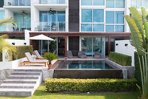 The Surf-point Condo by Acomodo Riomar