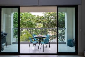 The Charming Condo by Acomodo