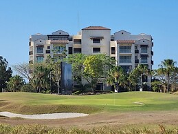 The Charming Condo by Acomodo