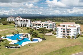 The Charming Condo by Acomodo